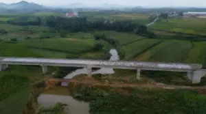 Nghệ An đôn đốc làm đường nối cầu Mô Vĩnh để sớm đưa công trình 80 tỷ đồng vào khai thác, tránh tình trạng cầu hoàn thành nhưng chưa sử dụng.