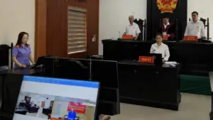 Nguyễn Thế Tiến có 5 tiền án về tội trộm cắp tài sản nhưng vẫn tiếp tục đột nhập nhà dân, trộm tài sản trị giá hơn 36 triệu đồng.