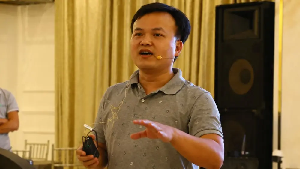 Công an Hà Nội khởi tố Giám đốc Công ty Việt KTV Vũ Phi Điệp. Xem diễn biến và thông tin mới nhất về vụ việc.