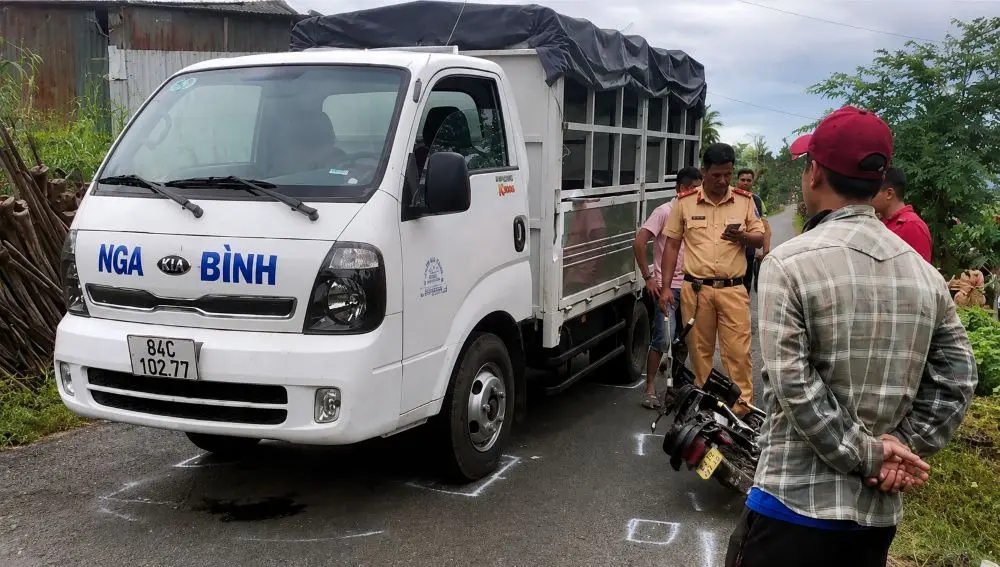 Vụ tai nạn khiến nữ sinh 14 tuổi ở Vĩnh Long tử vong hé lộ việc người thân tài xế gọi hơn 20 cuộc cho một lãnh đạo công an.