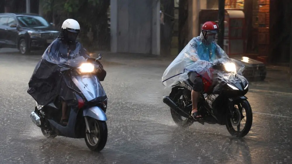 Thời tiết hôm nay 21-8, áp thấp nhiệt đới gây mưa lớn ở miền Bắc, nhiều khu vực trên cả nước có mưa dông, cần đề phòng thời tiết nguy hiểm.