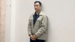 Trần Tiến Đạt bị bắt tạm giam vì bị cáo buộc tự ý bán, thế chấp đất góp vốn, chiếm đoạt tiền của 2 người ở Hà Nội.