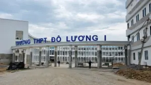 Trường THPT Đô Lương I đầu tư 200 tỷ đồng sắp hoàn thành, nổi bật với kiến trúc vòng cung và quy mô hơn 2.000 học sinh.