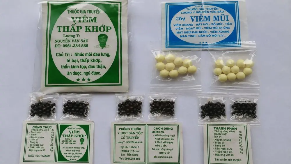 Mạo danh lương y, nhóm nghi can sản xuất và bán hơn 100.000 gói thuốc đông y giả chứa chất cấm qua mạng xã hội.