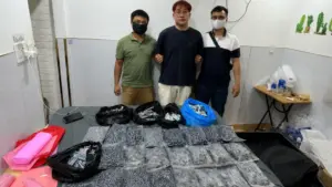 Công an TP.HCM bắt 10 người nước ngoài liên quan đường dây ma túy, thu thập chứng cứ và mở rộng điều tra vụ án.