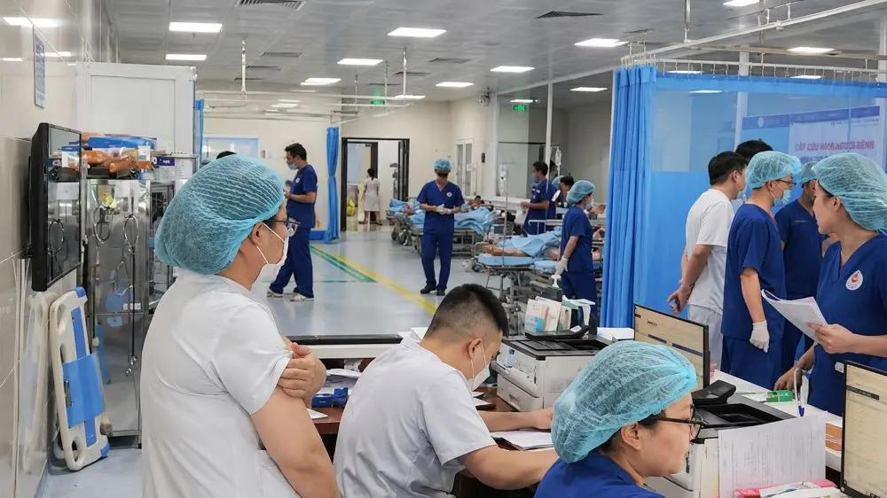 Tai nạn trên cao tốc Diễn Châu - Bãi Vọt khiến hơn 20 người nhập viện cấp cứu. Cập nhật tình hình các nạn nhân sau vụ việc.