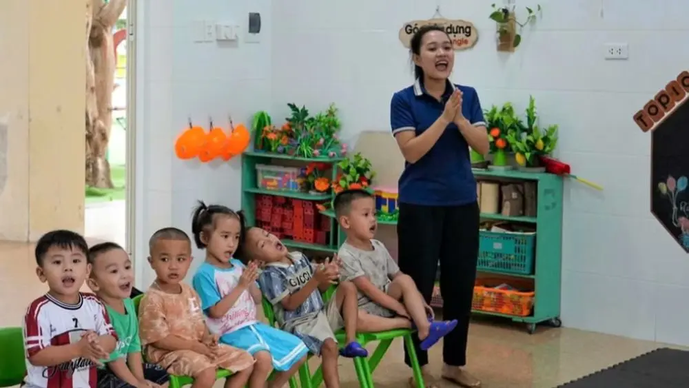 Nghệ An dự kiến giảm 47% đầu mối cơ sở giáo dục công lập, khoảng 1.100 cán bộ quản lý trở lại giảng dạy sau sắp xếp trường học.