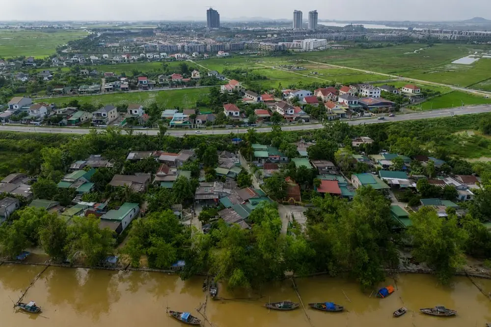 Sau hơn thập kỷ, 34 hộ dân Hòa Lam, Nghệ An được bố trí tái định cư, mở ra cơ hội thoát cảnh chạy lũ và ổn định cuộc sống.