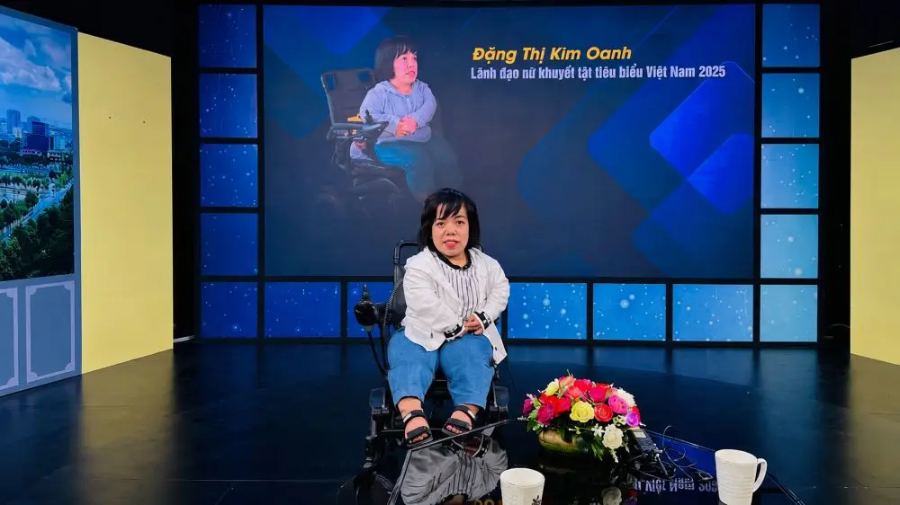 Đặng Thị Kim Oanh vượt nghịch cảnh, nỗ lực đóng góp cho cộng đồng và lan tỏa tinh thần sống tích cực đến người khuyết tật.