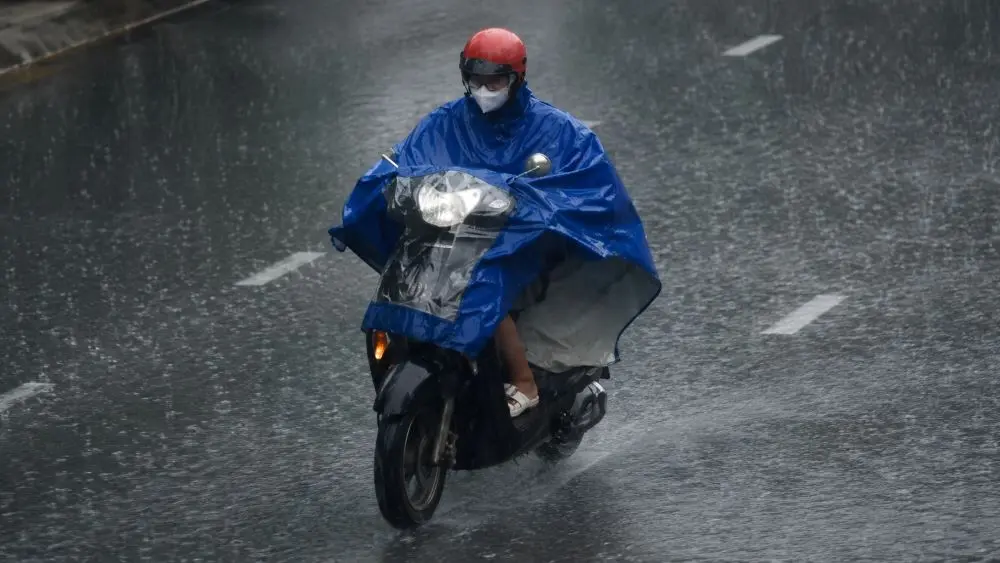 Miền Bắc bước vào đợt mưa lớn kéo dài từ đêm 17/8, nguy cơ cao xảy ra ngập úng, lũ quét và sạt lở đất.