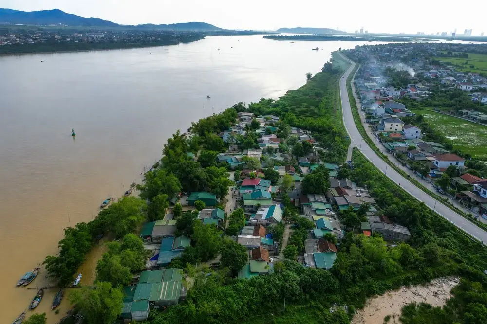 Sau hơn một thập kỷ, 34 hộ dân vùng lũ Hòa Lam, Nghệ An được bố trí tái định cư, mở ra cơ hội an cư an toàn.