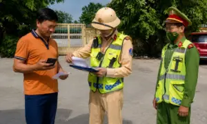 Nghệ An xử phạt 2.138 trường hợp vi phạm giao thông trong 5 ngày nghỉ lễ 2/9, thu phạt hơn 2 tỷ đồng.