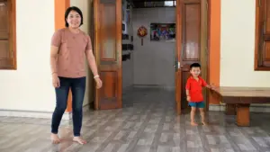 Xuất khẩu lao động giúp nhiều người dân Nghệ An tăng thu nhập, xây dựng nhà cửa, tích lũy và từng bước thoát nghèo.
