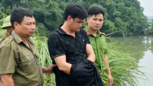 “Siêu trộm” Nguyễn Quý Sơn bị khởi tố sau khi chuyên đi xa hàng trăm km, đột nhập nhà dân, phá két sắt lấy tiền và vàng.