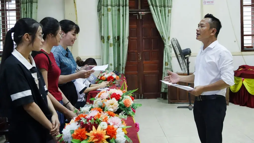 Hoàng Thế Anh góp sức gìn giữ dân ca Ví Giặm qua các lớp học, thu hút thế hệ trẻ đến với di sản văn hóa Nghệ An, Hà Tĩnh.