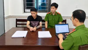 Đường dây ma túy liên tỉnh lộ diện khi Trần Hùng Phi bị bắt cùng ma túy đá, ketamine và “nước vui” tại phường Thành Vinh.