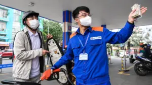 Giá xăng dầu hôm nay 14/9 tiếp tục tăng, xăng E10RON95-III vượt 24.000 đồng/lít sau kỳ điều chỉnh ngày 10/9.