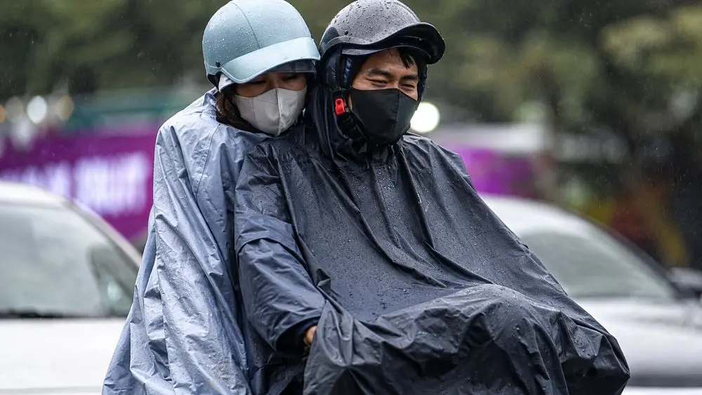 Không khí lạnh đầu tiên trong năm tràn về, miền Bắc chuyển mưa từ chiều tối 9-9, có nơi mưa to. Xem dự báo thời tiết chi tiết.