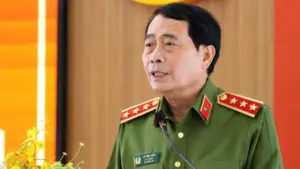 Thượng tướng Lê Quốc Hùng cho biết nguyên nhân thiếu sách giáo khoa sẽ được kiểm tra, làm rõ và công khai, xác định trách nhiệm liên quan.