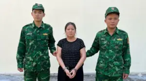 Lê Thị Hà, người bị Công an TP Hà Nội truy nã về tội trộm cắp tài sản, bị Đồn Biên phòng Móng Cái phát hiện và bắt giữ khi nhập cảnh.