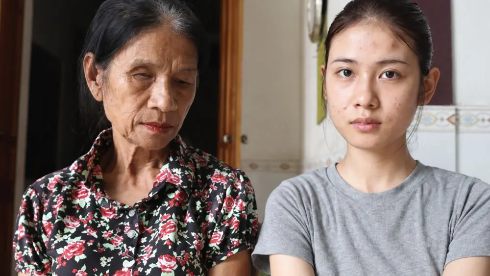 Miễn học phí toàn khóa, nữ sinh Nguyễn Thị Hiền được trao học bổng, tiếp sức trên hành trình đại học sau hơn 10 năm vượt khó.