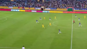 SLNA thắng Hà Nội 4-1 ở vòng 2 V.League 2026-2027, Quang Vinh lập cú đúp trong những phút cuối trận.