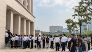 Vụ lừa đảo nghìn tỷ của Mr Pips khiến nhiều bị hại mất nhà cửa, nợ nần và gia đình tan vỡ. Những câu chuyện đau lòng tại phiên tòa gây chú ý.