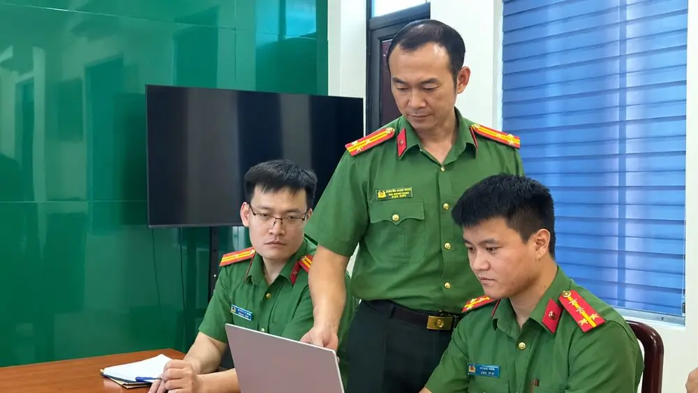 Công an Thanh Hóa cảnh báo thủ đoạn cắt ghép hình ảnh, video nhạy cảm để đe dọa, tống tiền người dân và cán bộ.