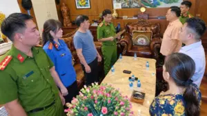Cao Tiến Đoan bị đề nghị truy tố trong vụ đấu giá đất và trốn thuế, với cáo buộc gây thiệt hại ngân sách hơn 22 tỷ đồng.