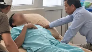 Vụ 2 vợ chồng nhập viện sau 3 mũi tiêm, cơ sở của ông Huấn được xác định hoạt động không phép tại Đà Nẵng.