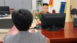 Bà P.T.T. bị xử phạt vì bán tài sản chung, sau đó trình báo công an và phát hiện mình bị lừa đảo. Vụ việc là lời cảnh báo về những rủi ro trong giao dịch tài sản và thủ đoạn lừa đảo cần cảnh giác.