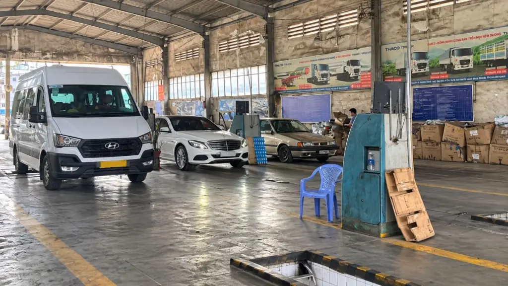 Đăng kiểm ô tô sẽ siết chặt tiêu chí kiểm tra hệ thống đèn chiếu sáng, đèn tín hiệu. Chủ xe cần lưu ý những thay đổi mới.