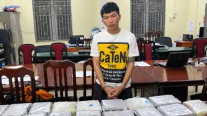 Triệt phá đường dây ma túy xuyên quốc gia, bắt giữ 3 đối tượng, thu giữ 55kg ma túy đá vận chuyển từ Lào về Việt Nam.
