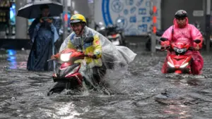 El Niño rất mạnh khiến mùa mưa ở TPHCM và Nam Bộ kết thúc sớm, làm tăng nguy cơ nắng nóng, thiếu nước trong mùa khô.