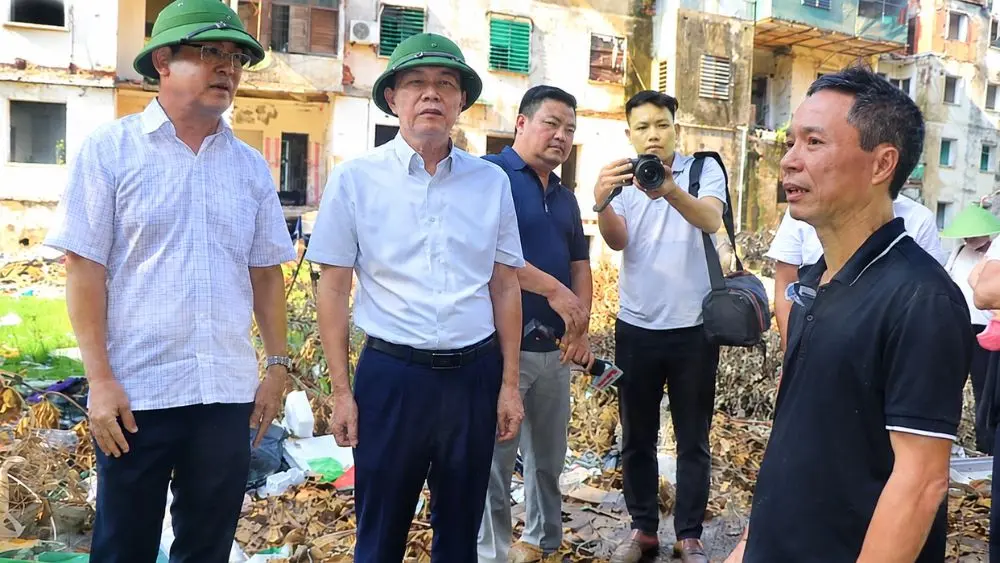 Nghệ An đẩy nhanh phá dỡ chung cư xuống cấp nguy hiểm, vận động người dân di dời, bảo đảm an toàn và đẩy nhanh tiến độ tái định cư.