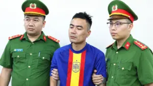 Công an Ninh Bình khởi tố, bắt tạm giam Nguyễn Văn Thắng (Thắng “Ật”) để điều tra hành vi gây rối trật tự công cộng.