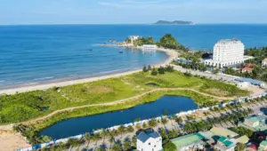 Quần thể du lịch sinh thái Lan Châu – Song Ngư tại Nghệ An gắn với hành trình đầu tư trở về quê hương, phát huy tiềm năng du lịch và văn hóa bản địa.