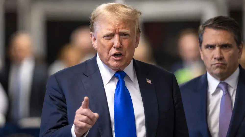 Tổng thống Mỹ Donald Trump hứa thưởng 1 triệu USD cho người tố giác gian lận bầu cử, trong bối cảnh cuộc bầu cử giữa kỳ sắp tới.